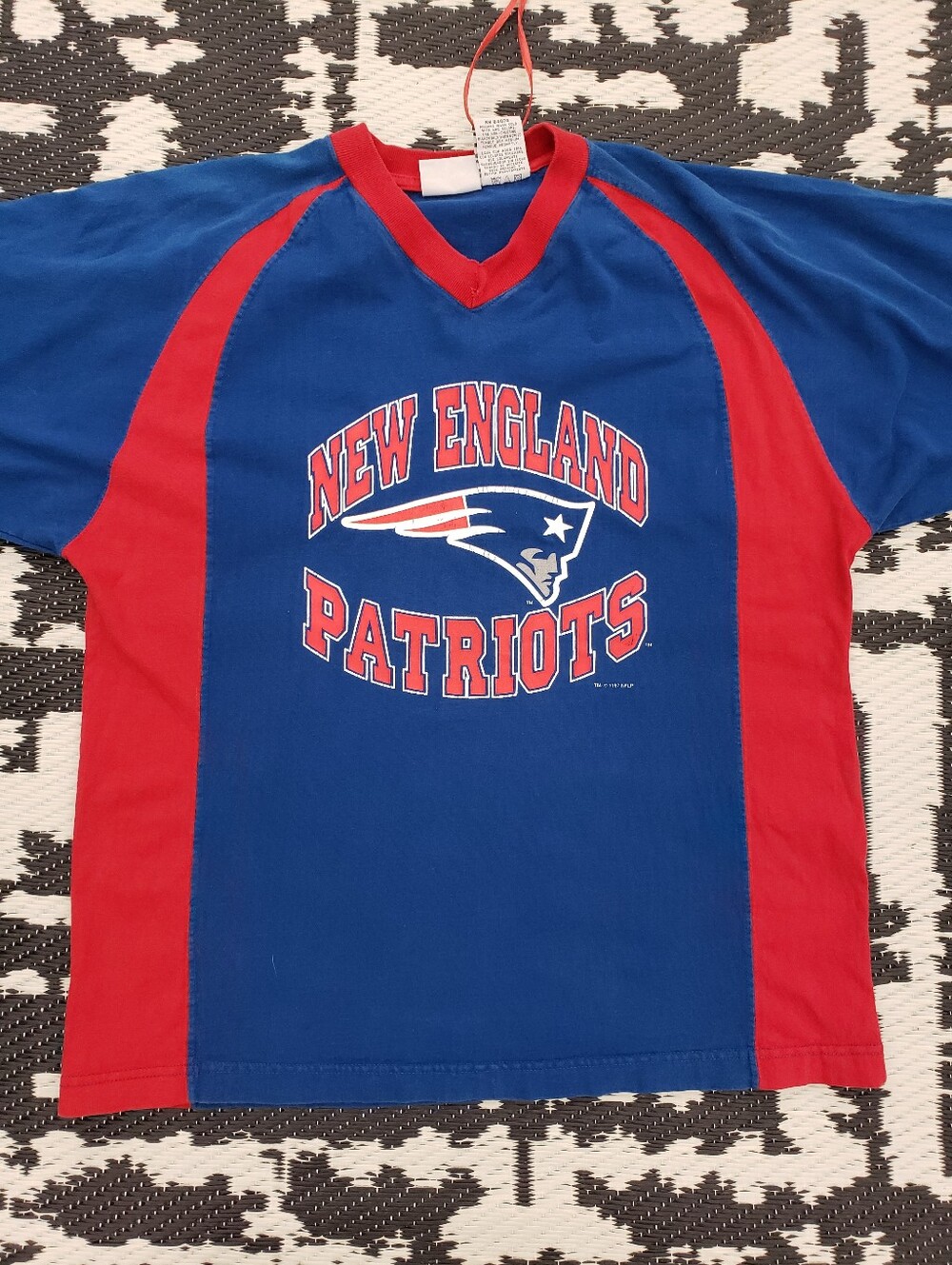 Vintage 1997 New England Patriots Tee NFL Football